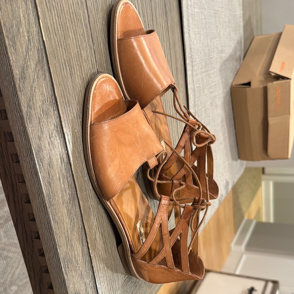 Women's Tan Leather Sandals